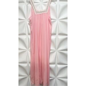 Vassaratte Munsingwear Vintage Sz L Long Pink Crepelon Lace Nightgown